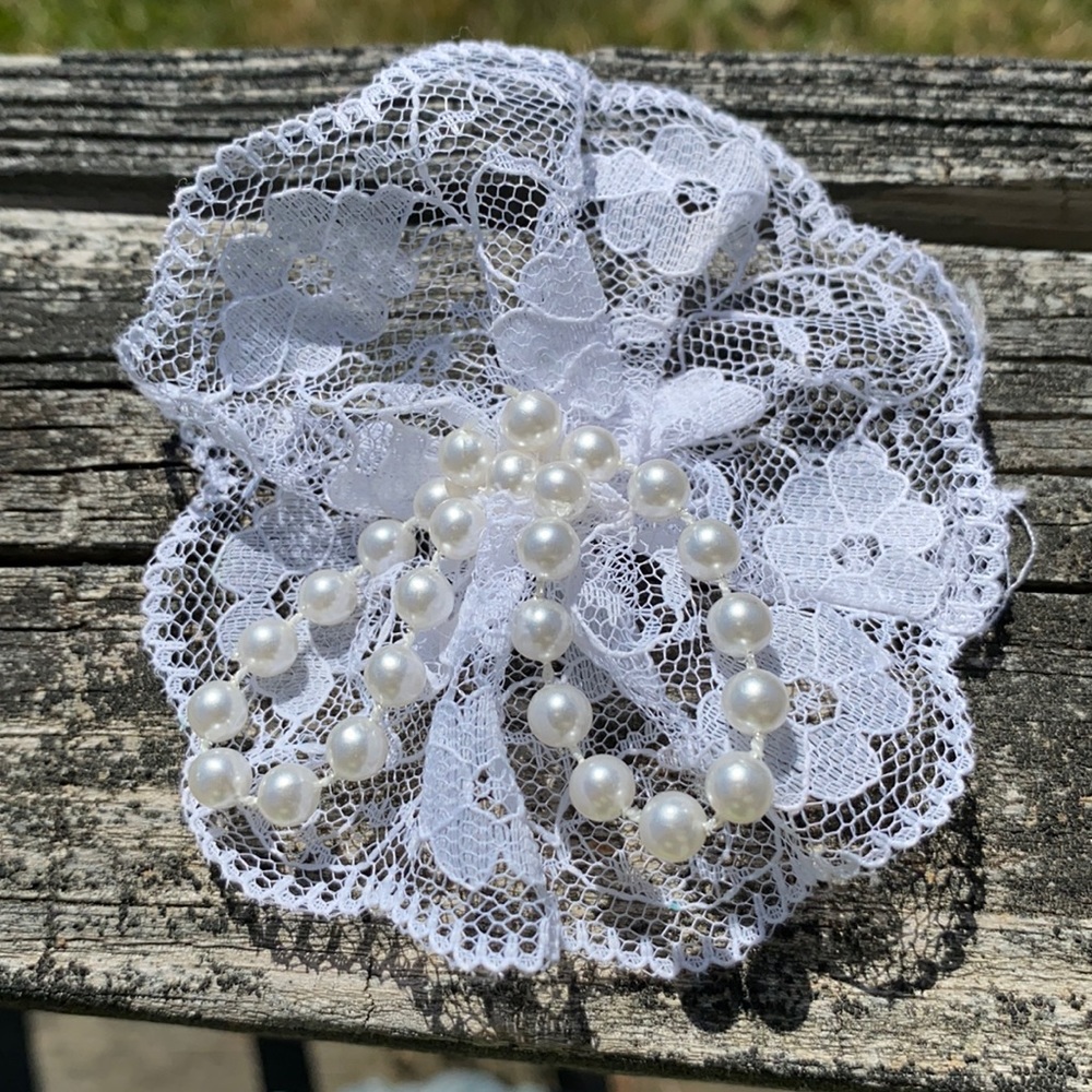 Lace and Pearls Pin